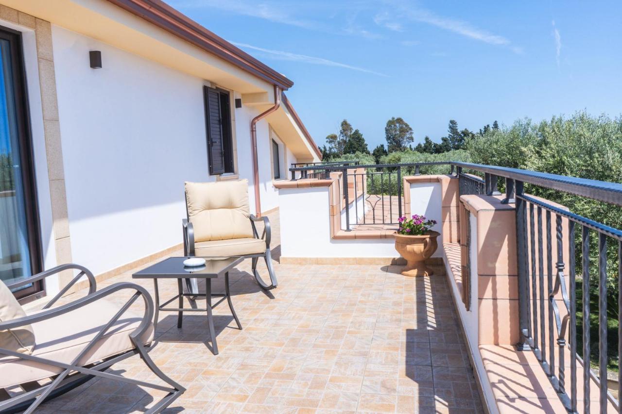 Bed and Breakfast Relais Ruggiero Le Castella  Exterior foto