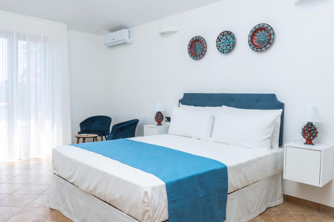 Bed and Breakfast Relais Ruggiero Le Castella  Exterior foto
